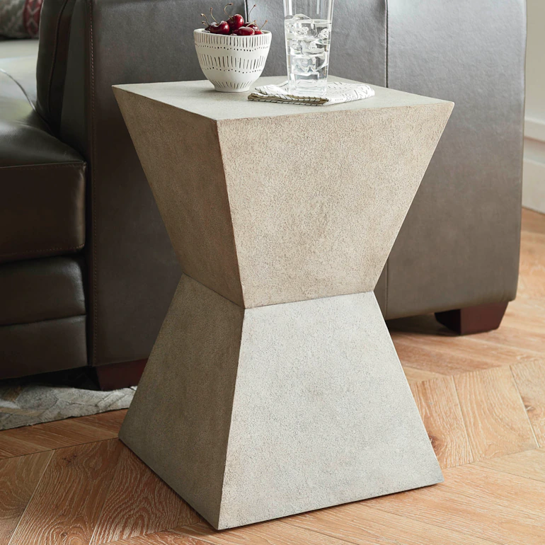 Boulder spot table